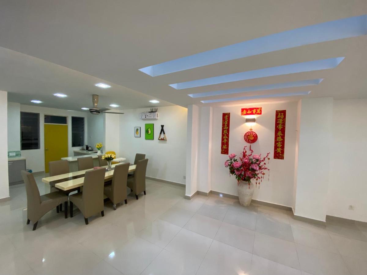 Entire Residential Home•Jia Residences Bkt Serdang沙登温暖的家 Seri Kembangan Extérieur photo
