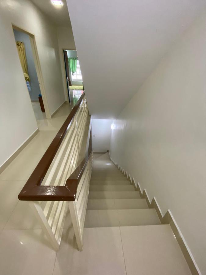 Entire Residential Home•Jia Residences Bkt Serdang沙登温暖的家 Seri Kembangan Extérieur photo