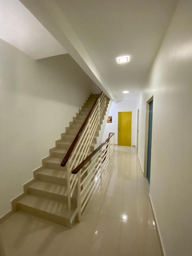 Entire Residential Home•Jia Residences Bkt Serdang沙登温暖的家 Seri Kembangan Extérieur photo